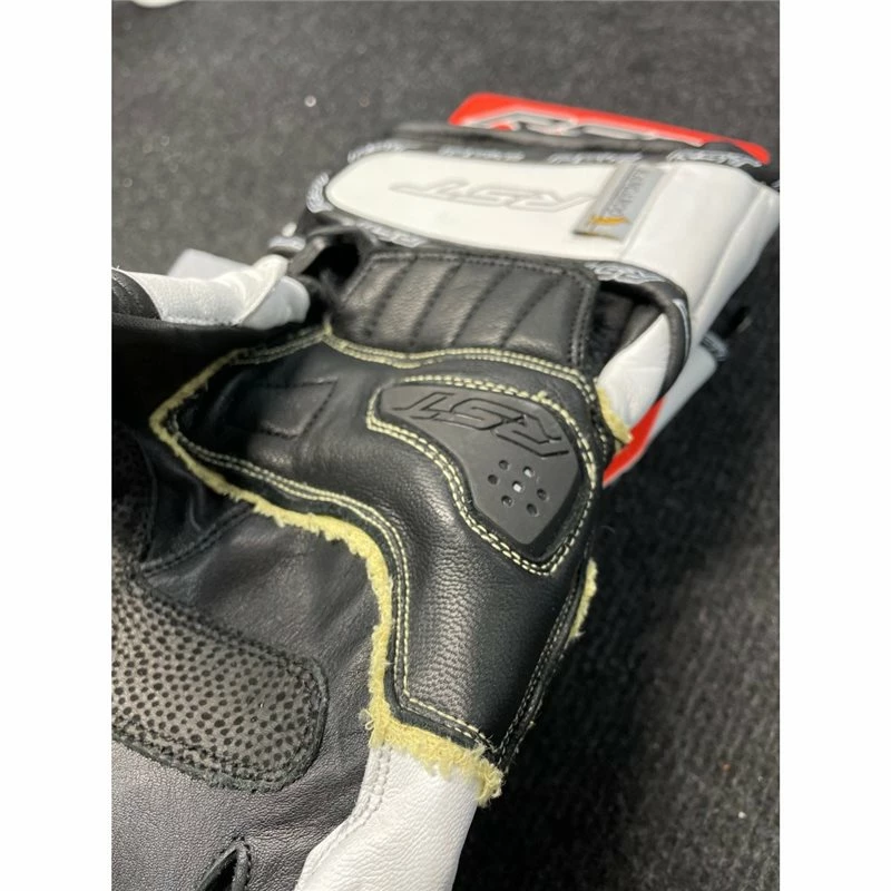 Brand new 🧨 RST Tractech Evo 4 CE Motorcycle Gloves 2666 (White/Black) 😉 - Image 2